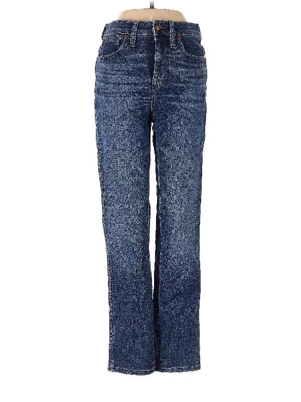 High-Rise Bootleg Jeans in Medium Wash