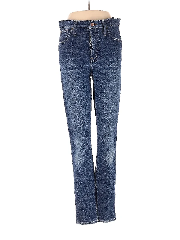 High-Rise Bootleg Jeans in Medium Wash