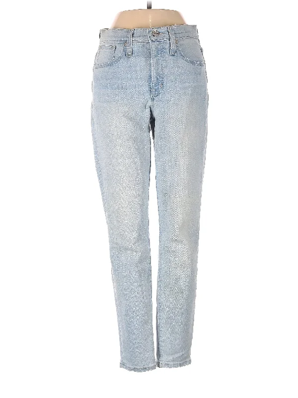 High-Rise Straight-leg Jeans in Light Wash