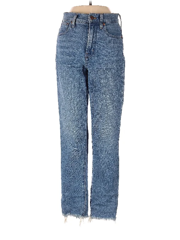 High-Rise Straight-leg Jeans in Medium Wash