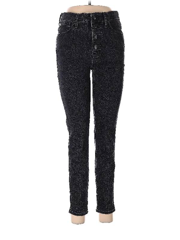 Mid-Rise Skinny Jeans in Dark Wash