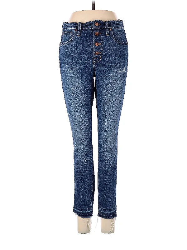 Mid-Rise Straight-leg Jeans in Medium Wash